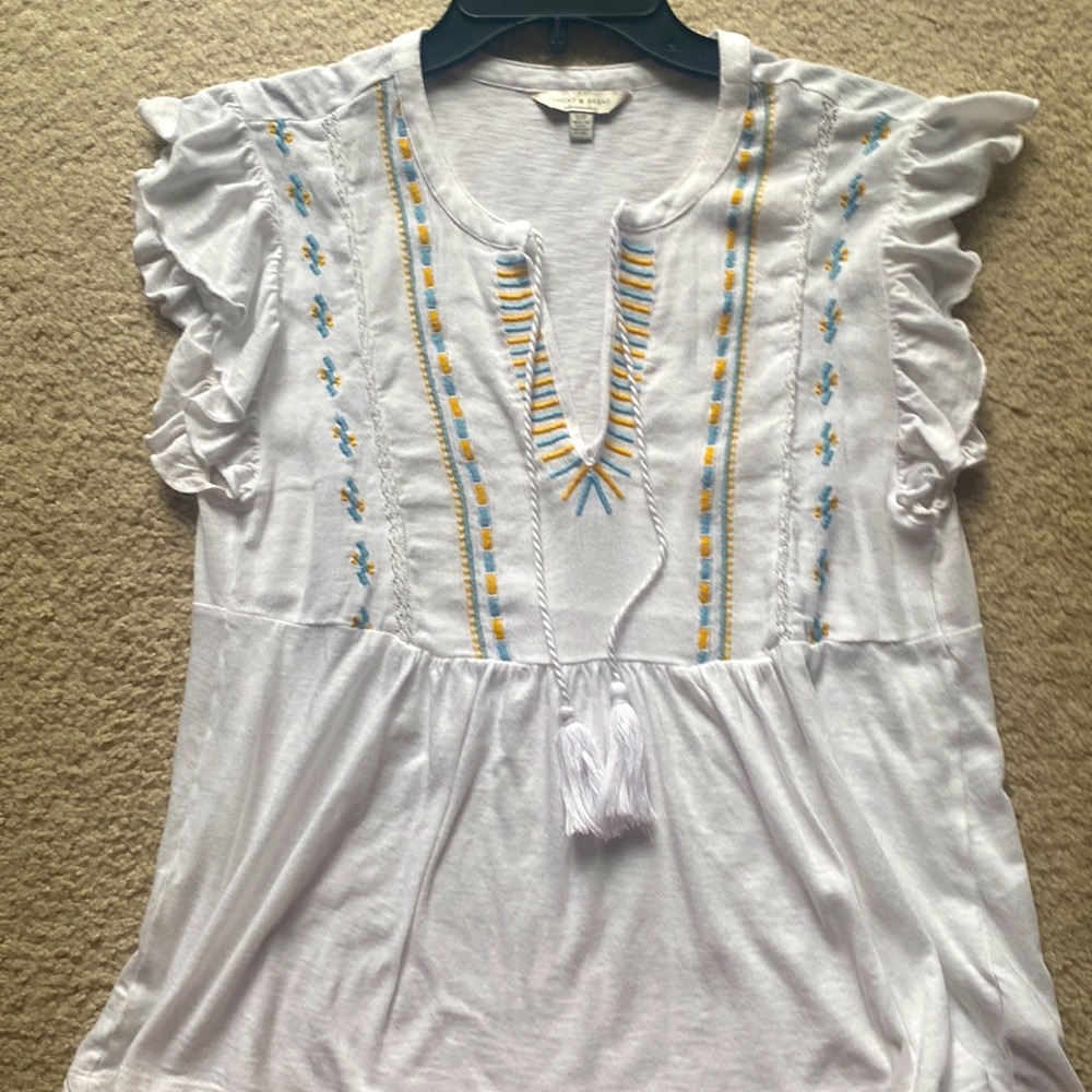 Lucky ruffled sleeve tee